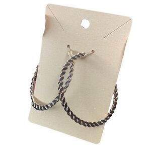 Lager gold hoops